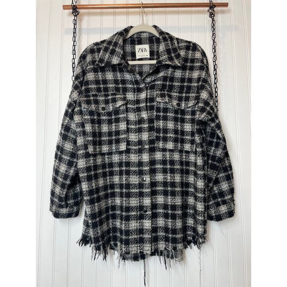 Zara Womens Oversized Jacket Blazer Black White Plaid Tweed Snap Fringe Size M - Picture 1 of 7